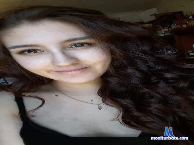 Sexyunicorn23 cam4 bisexual performer from French Republic  