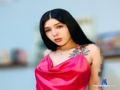 nina_lovatto1 cam4 bicurious performer from Republic of Colombia teen latina masturbation squirt fisting pussy 