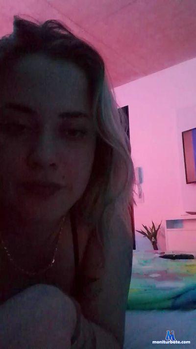 Unpocoloca22 cam4 unknown performer from Argentine Republic  