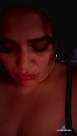 Lunitahoty cam4 livecam show performer room profile
