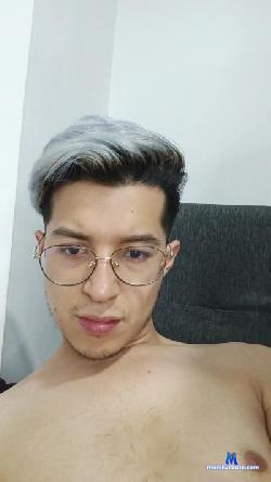 Hetero18cum cam4 live cam performer profile