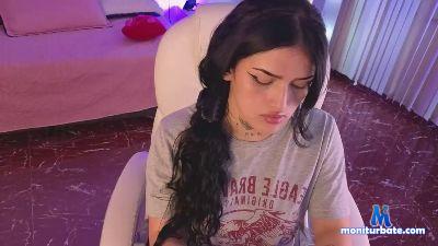 sari_belle cam4 bisexual performer from Republic of Colombia  