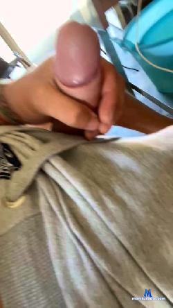 Albertove cam4 live cam performer profile