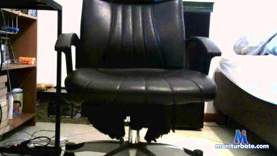 emilie_tv cam4 bicurious performer from French Polynesia  