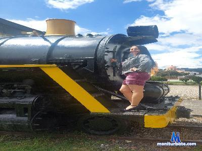 ColombianaCute_ cam4 bicurious performer from Republic of Colombia latina squirt hot masturbation 