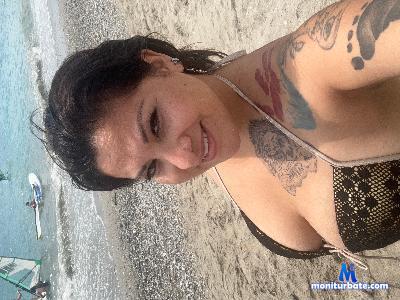 deboralollypop cam4 bisexual performer from Republic of Italy  