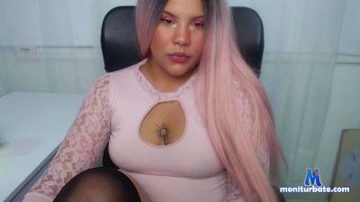 medusa_18 cam4 bisexual performer from United States of America  