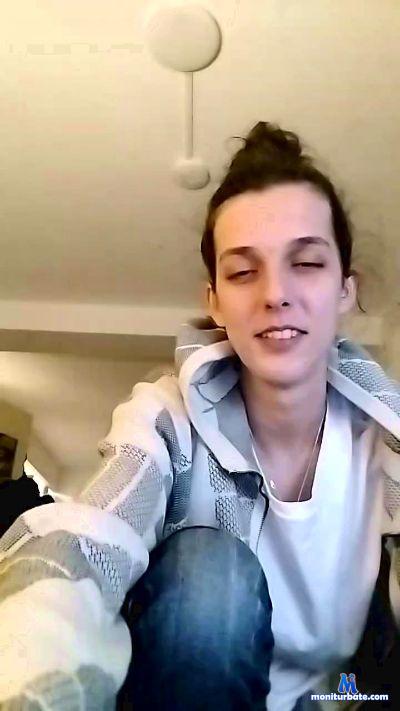 Bunnymom26 cam4 bisexual performer from Kingdom of the Netherlands  