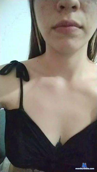 ggirl5 cam4 bisexual performer from Argentine Republic  