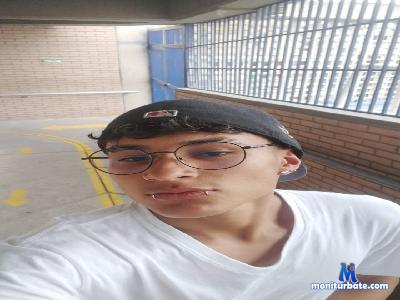 Bastian_wolf_ cam4 bicurious performer from Republic of Colombia schoolgirl striptease feet C2C milk masturbation smoke 