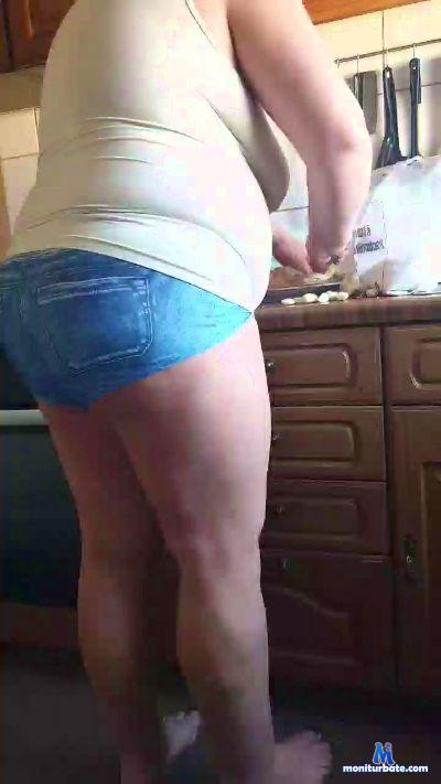 cris842 cam4 bicurious performer from Federal Republic of Germany  