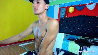 zeigegeil4 cam4 gay performer from Swiss Confederation kleinschwanz schwul gay c2c 