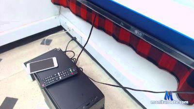 kyliee_foster cam4 bisexual performer from Republic of Colombia rollthedice 