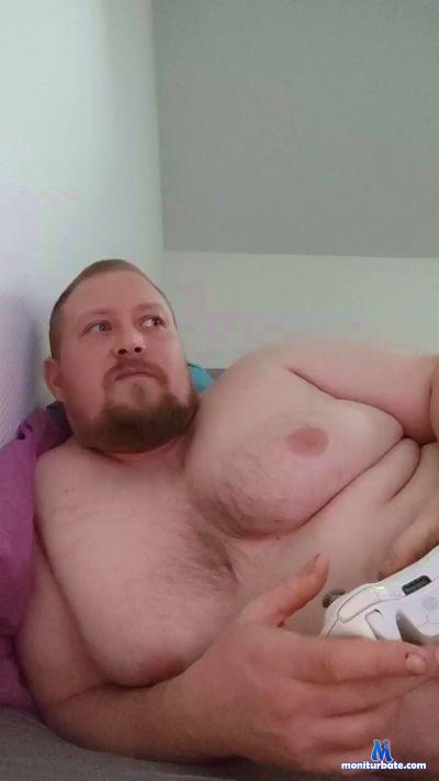 Picardbi2 cam4 bisexual performer from French Republic  
