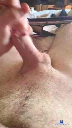 Molo131 cam4 live cam performer profile