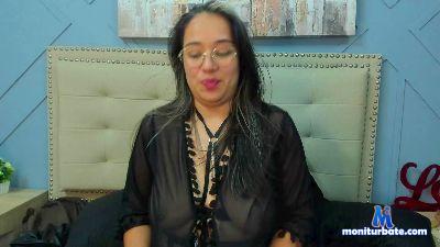 Melody_Johns cam4 bicurious performer from Republic of Colombia cute bigass masturbation C2C spanking feet amateur 