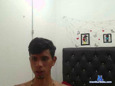 boykc93 cam4 gay performer from United States of America  