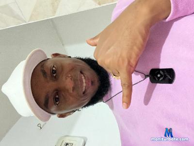 Camilo252999999 cam4 bicurious performer from Republic of Colombia showcum dildo 
