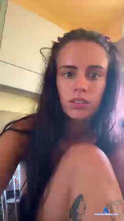 missgiuuuli cam4 live cam performer profile