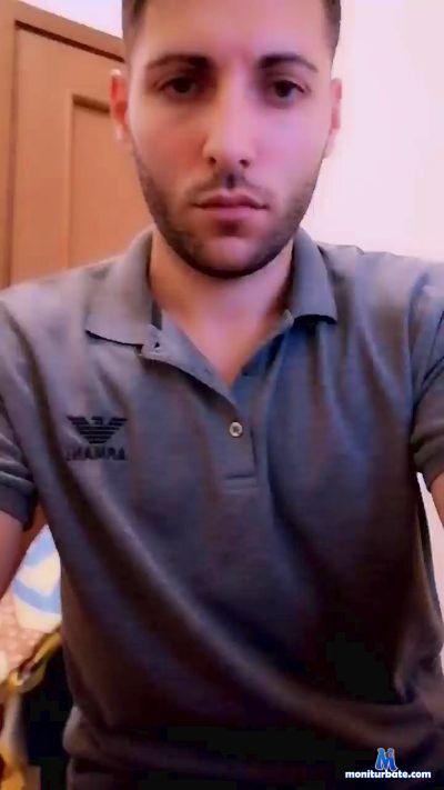 Gilgamesh19 cam4 bisexual performer from Republic of Italy  
