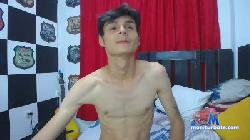 honeyteenn cam4 live cam performer profile