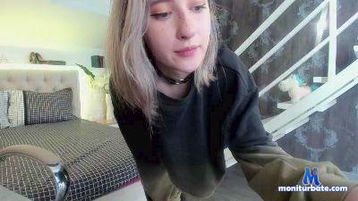 Meganha1967 cam4 bisexual performer from Federative Republic of Brazil  