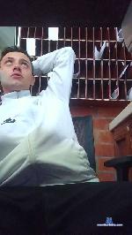 Anddre20xxx cam4 livecam show performer room profile