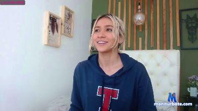 Ginger_Hot_ cam4 bisexual performer from Republic of Colombia C2C masturbation deepthroat bigass squirt blowjob feet 