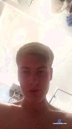 Franlol8 cam4 livecam show performer room profile