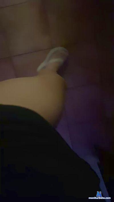 CatchMyEyes cam4 bicurious performer from Republic of Italy amateur bdsm feet anal blowjob cum femdom 