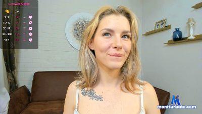 WildaHiett cam4 straight performer from French Republic  