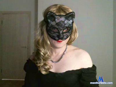 Carol34938 cam4 bicurious performer from United Kingdom of Great Britain & Northern Ireland  