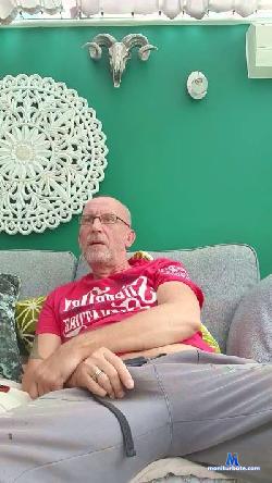 Popperpig52 cam4 live cam performer profile