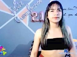 Ari_23 cam4 live cam performer profile