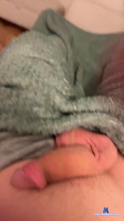 Bobbyf829 cam4 live cam performer profile