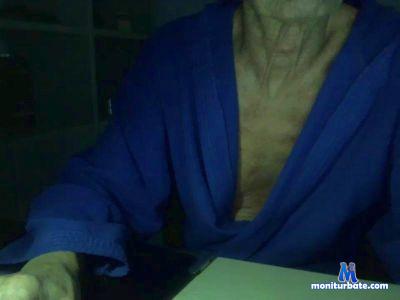 juerg22 cam4 gay performer from Swiss Confederation  