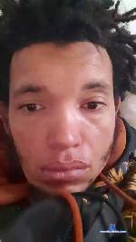 Danygomes86 cam4 livecam show performer room profile