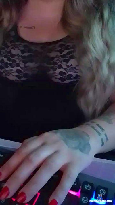 MrsSophie cam4 bisexual performer from Federal Republic of Germany blond titten boobs dick deutsch jung amateur 