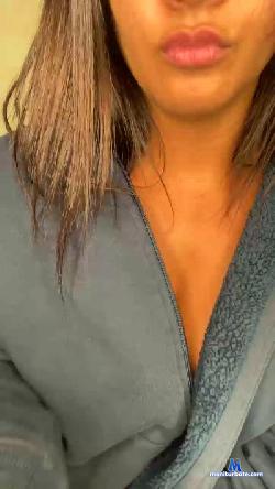 Hotbronzeada cam4 live cam performer profile