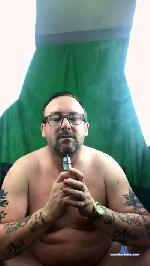 Genuinedad cam4 livecam show performer room profile