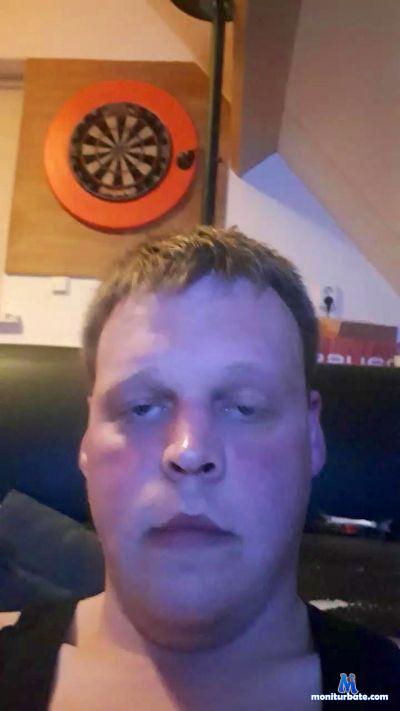 Dutchy10 cam4 straight performer from Kingdom of the Netherlands  