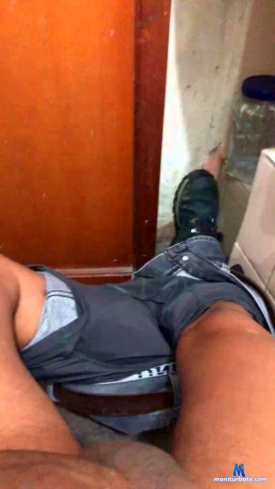 Jhonsitoxxxx cam4 bicurious performer from Republic of Colombia  