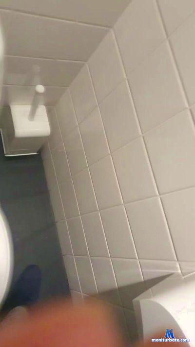 rob3rtdenor3 cam4 bicurious performer from Kingdom of the Netherlands hung hugeload cum selffacial swallow 