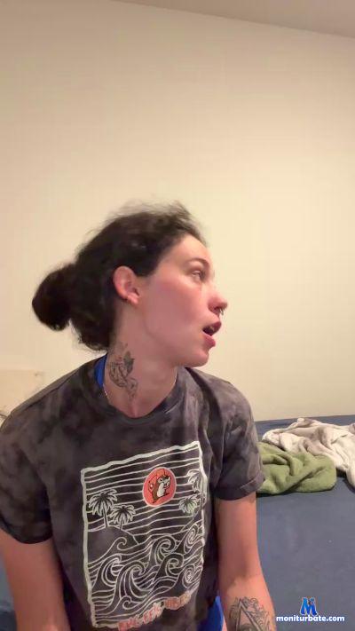 Camgirl2025 cam4 bisexual performer from United States of America  