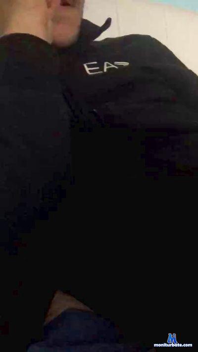 fabrix696 cam4 straight performer from Republic of Italy  