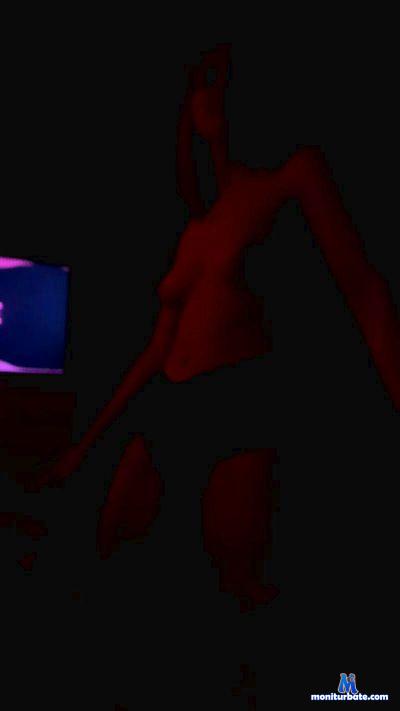 VikiK cam4 bisexual performer from Kingdom of the Netherlands  