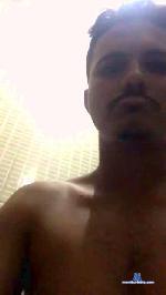 Risinh cam4 livecam show performer room profile