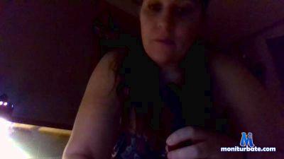 sexymama90 cam4 bisexual performer from United States of America  