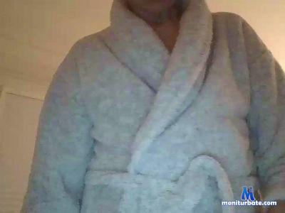 reddredfun cam4 bicurious performer from United Kingdom of Great Britain & Northern Ireland  