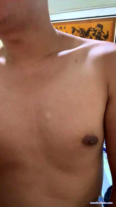 yoyo101013 cam4 gay performer from Taiwan, Province of China  